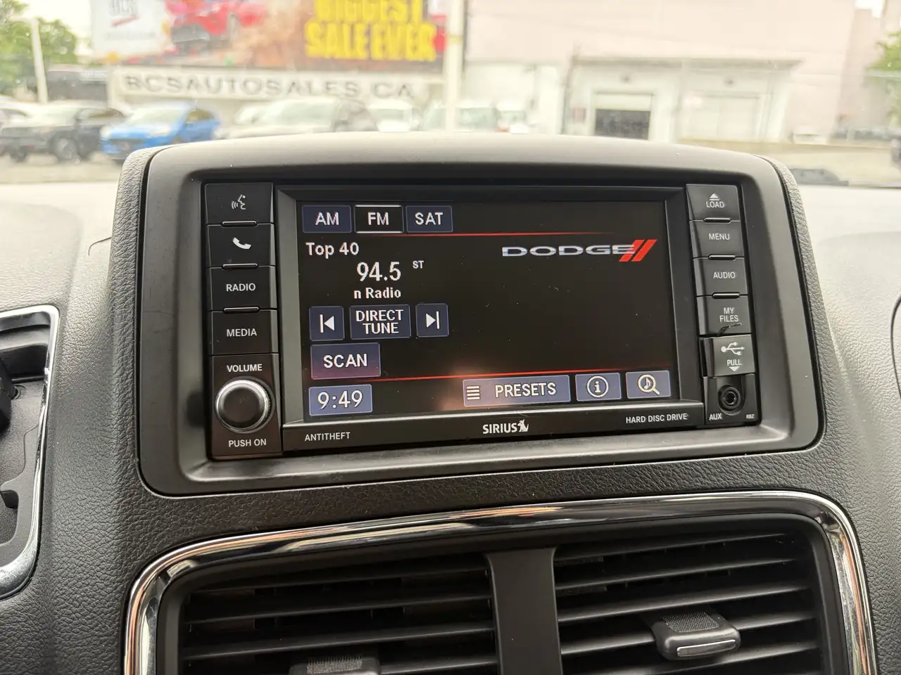 Dodge Grand Caravan photo Dodge Grand Caravan