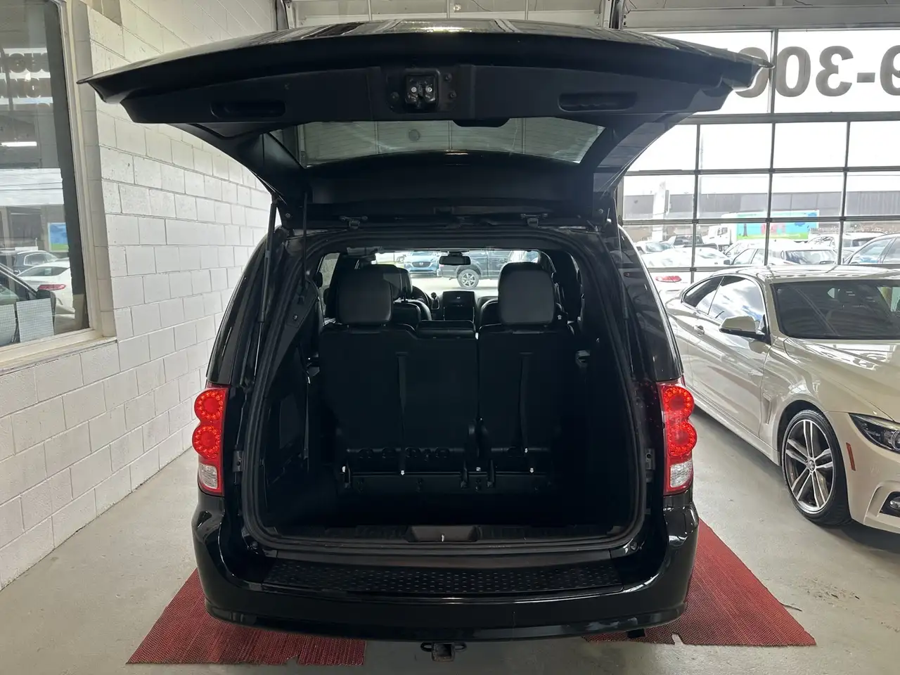 Dodge Grand Caravan снимка Dodge Grand Caravan