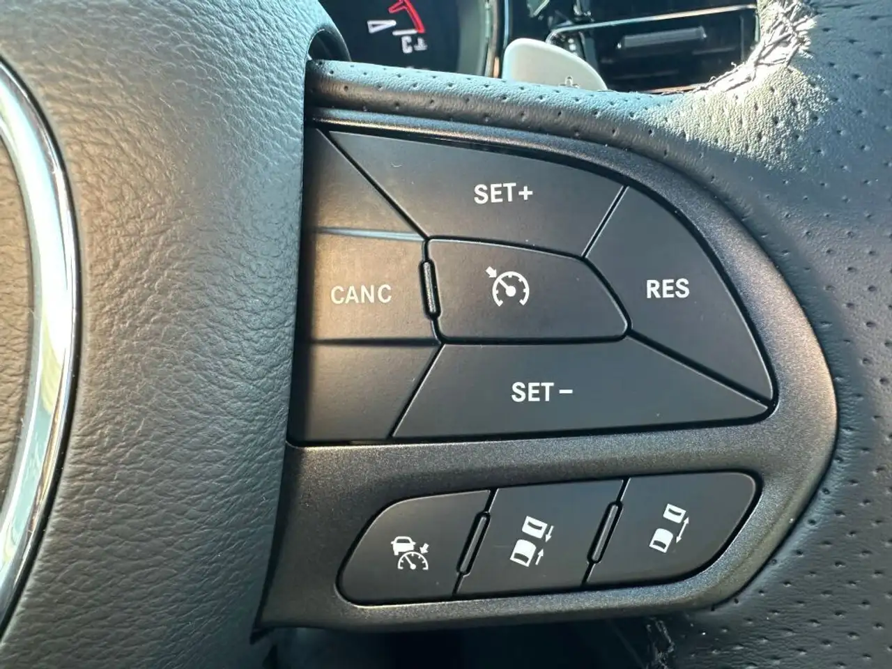 Dodge Durango снимка Dodge Durango