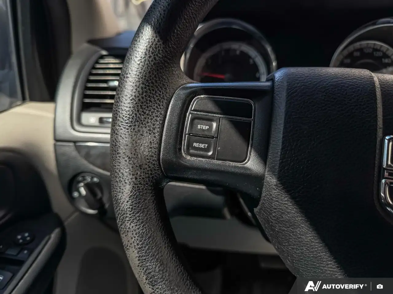 Dodge Grand Caravan снимка Dodge Grand Caravan