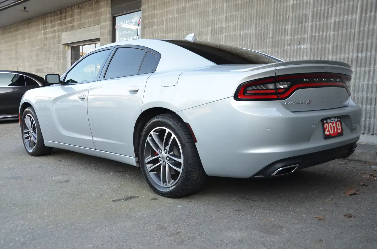 Dodge Charger снимка Dodge Charger
