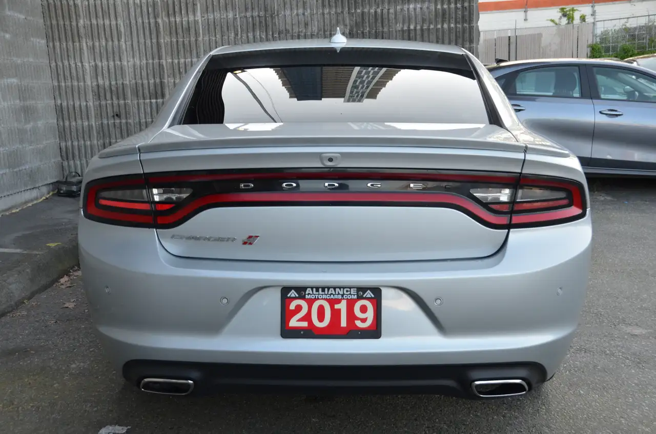 Dodge Charger снимка Dodge Charger