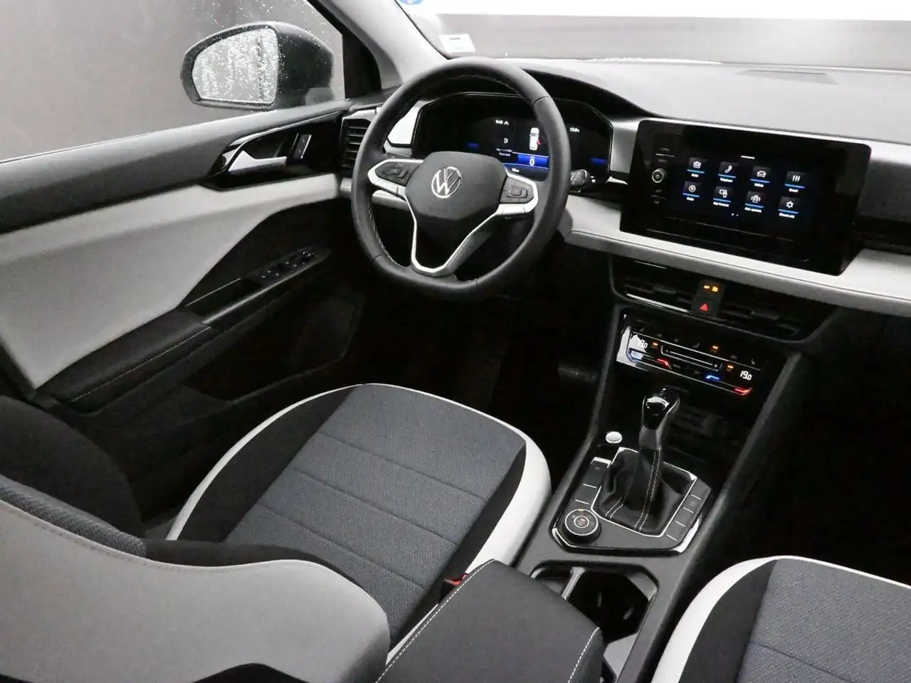 Volkswagen Taos снимка Volkswagen Taos