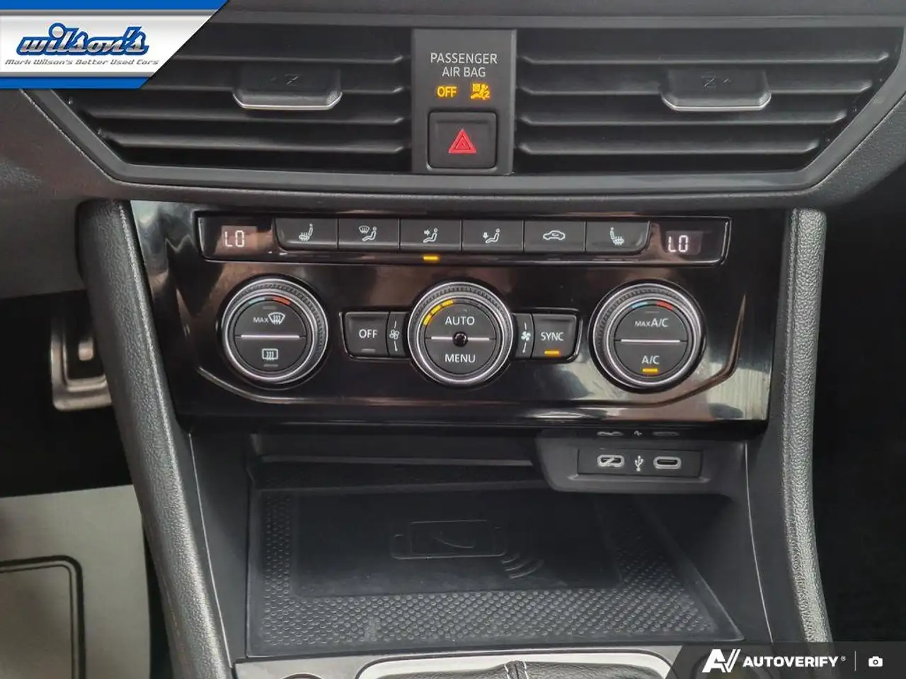 Volkswagen Jetta снимка Volkswagen Jetta