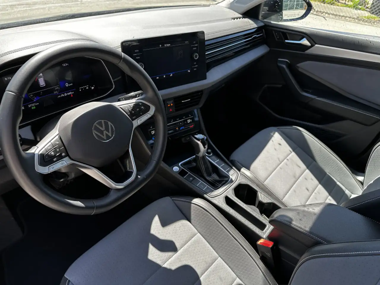 Volkswagen Jetta снимка Volkswagen Jetta