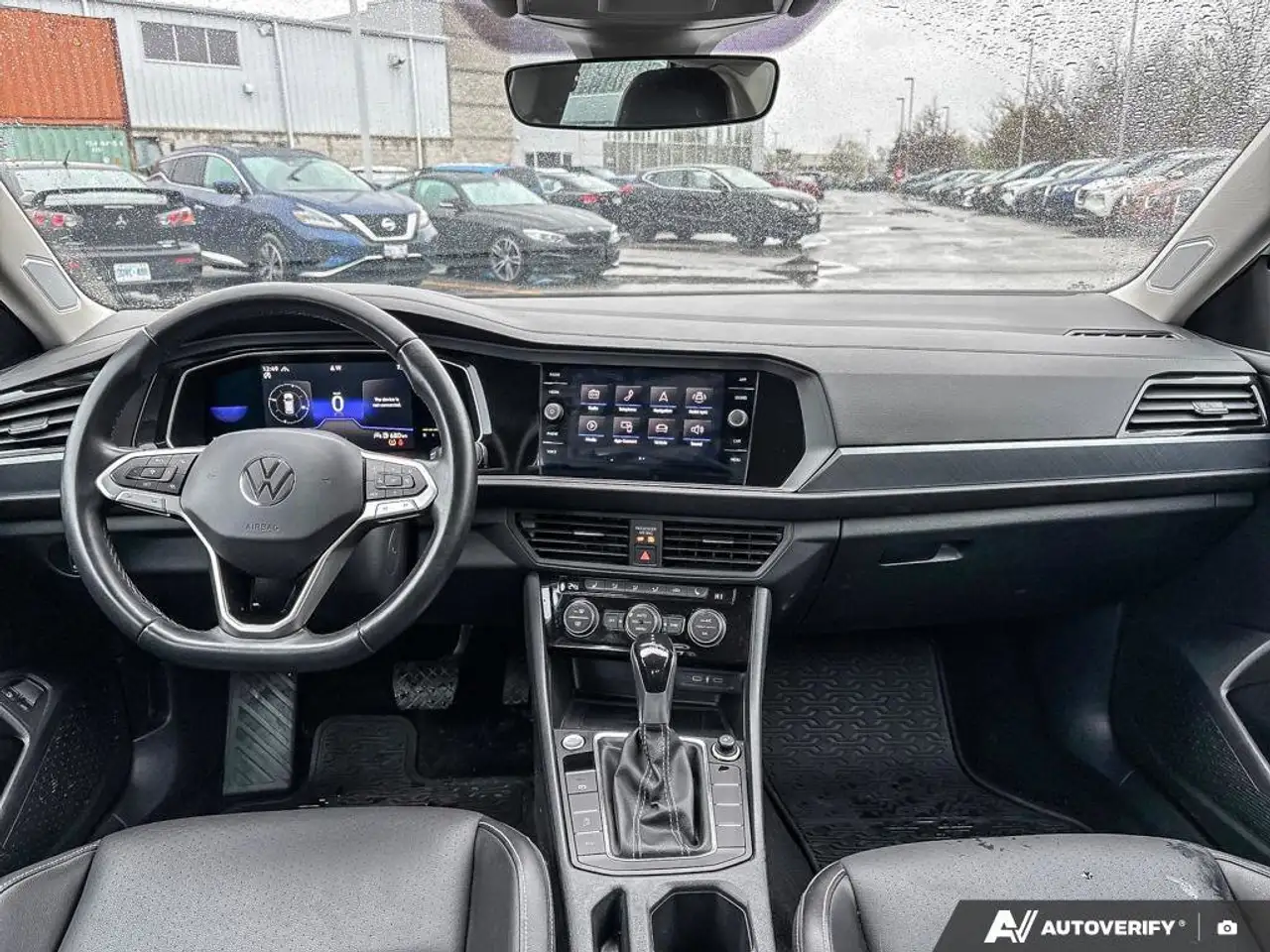 Volkswagen Jetta снимка Volkswagen Jetta