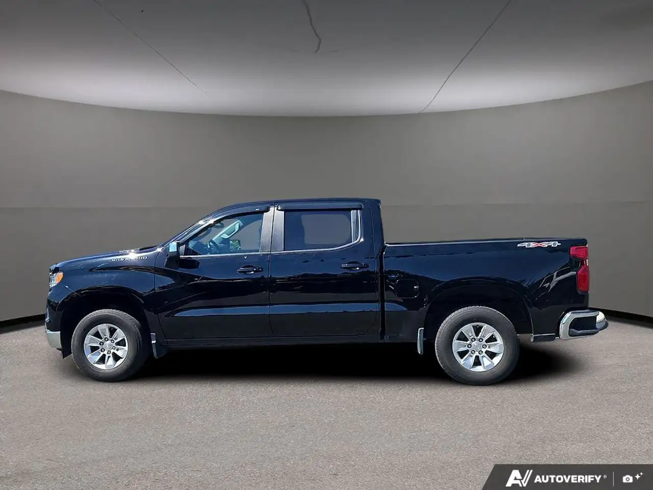 Chevrolet Silverado 1500 снимка Chevrolet Silverado 1500