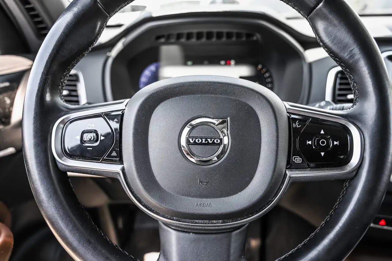 Volvo XC90 photo Volvo XC90