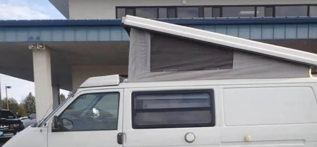 Volkswagen Eurovan снимка Volkswagen Eurovan