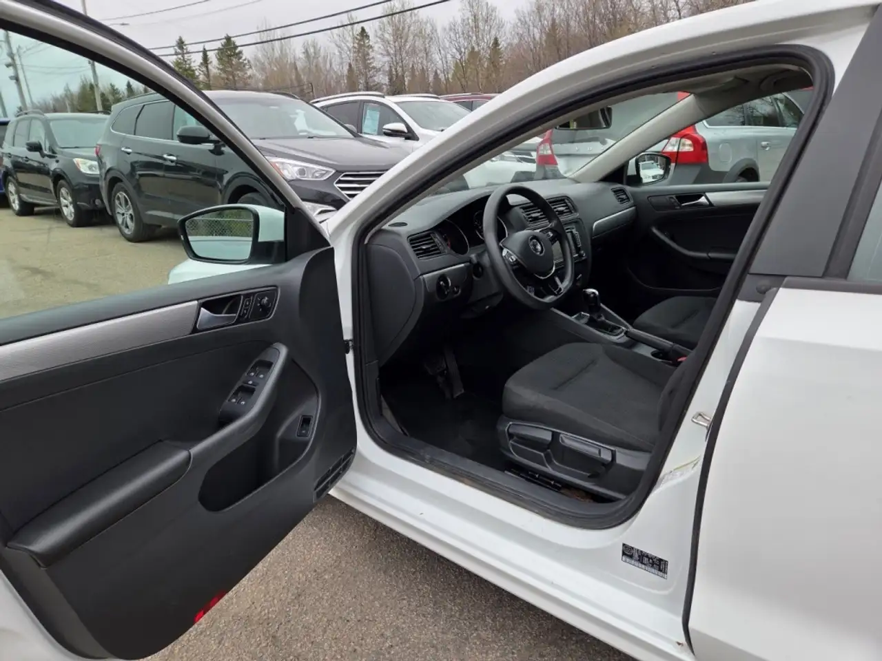 Volkswagen Jetta снимка Volkswagen Jetta
