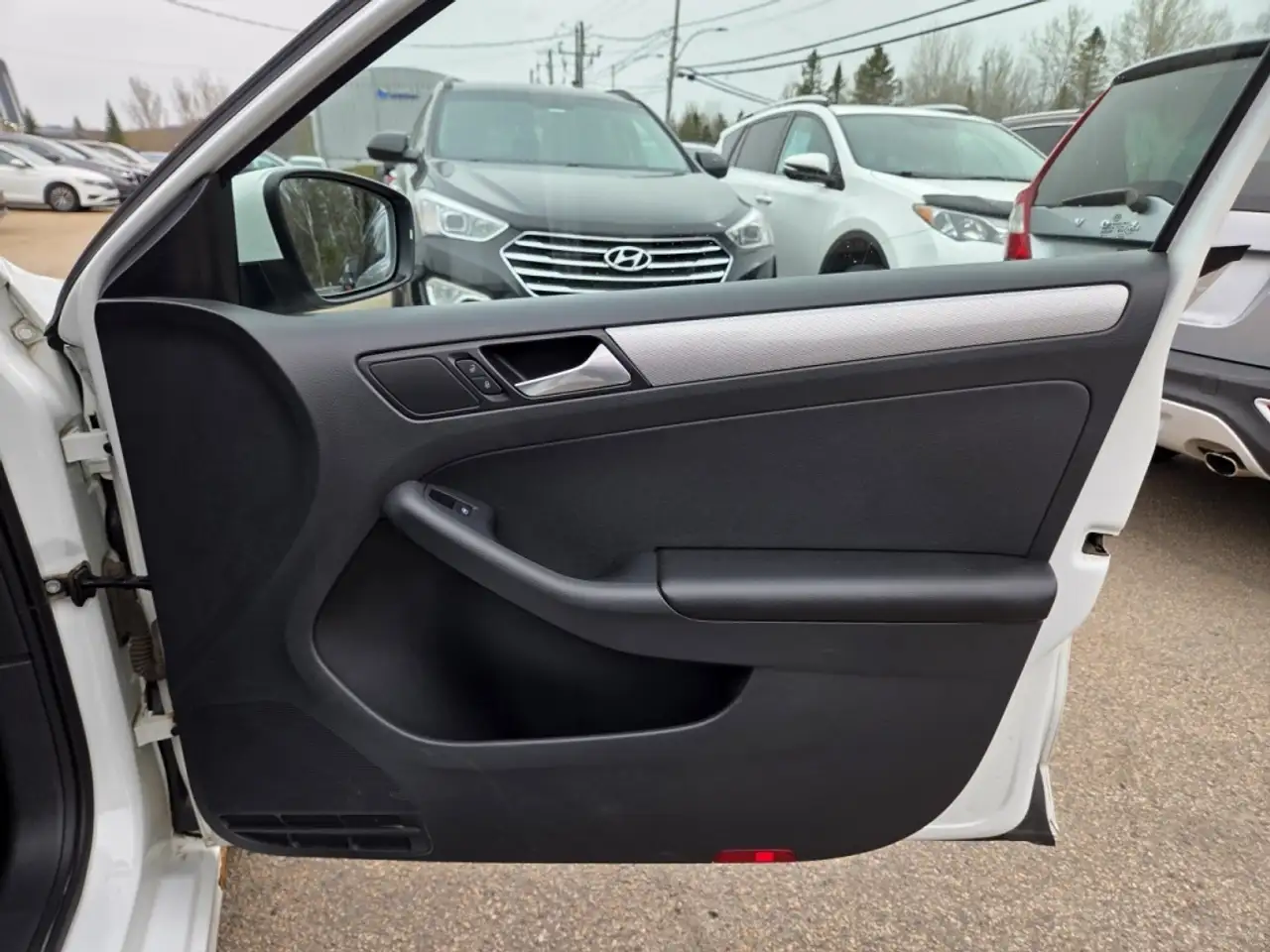 Volkswagen Jetta снимка Volkswagen Jetta