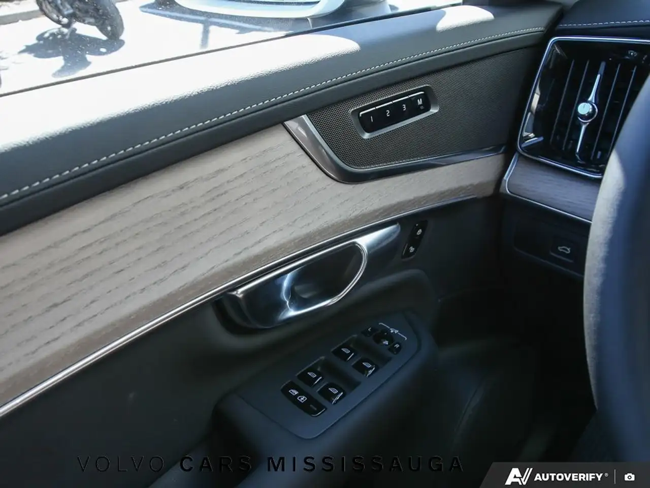 Volvo XC90 photo Volvo XC90