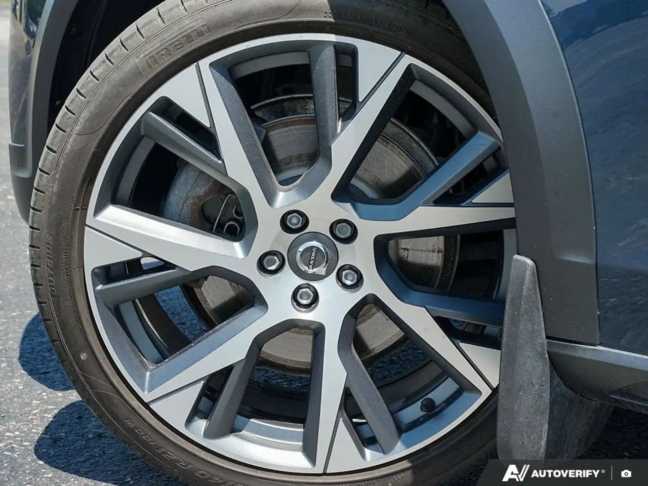 Volvo V90 Cross Country снимка Volvo V90 Cross Country