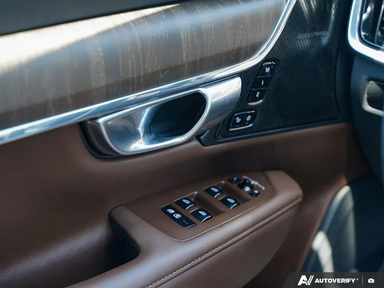 Volvo V90 Cross Country снимка Volvo V90 Cross Country