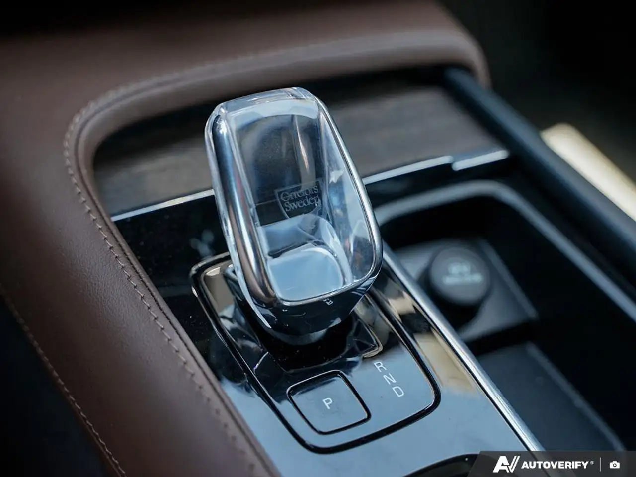 Volvo V90 Cross Country снимка Volvo V90 Cross Country
