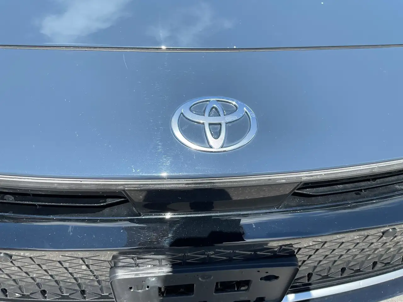 Toyota Crown снимка Toyota Crown