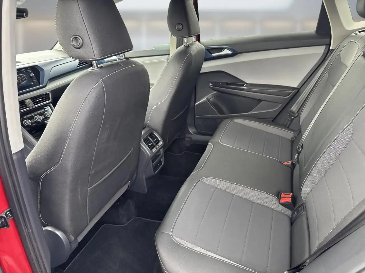 Volkswagen Taos снимка Volkswagen Taos