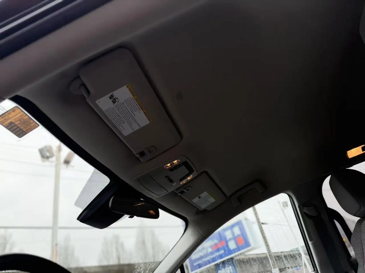 Toyota Sienna снимка Toyota Sienna