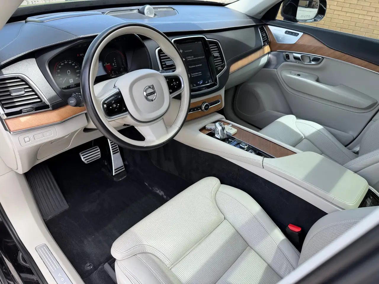 Volvo XC90 снимка Volvo XC90