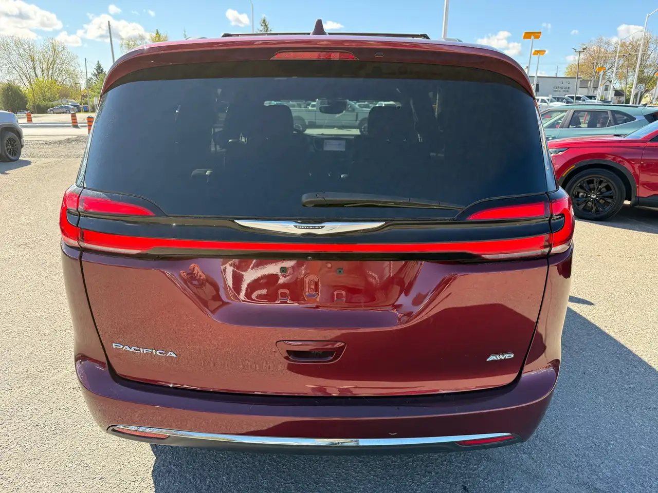 Chrysler Pacifica снимка Chrysler Pacifica