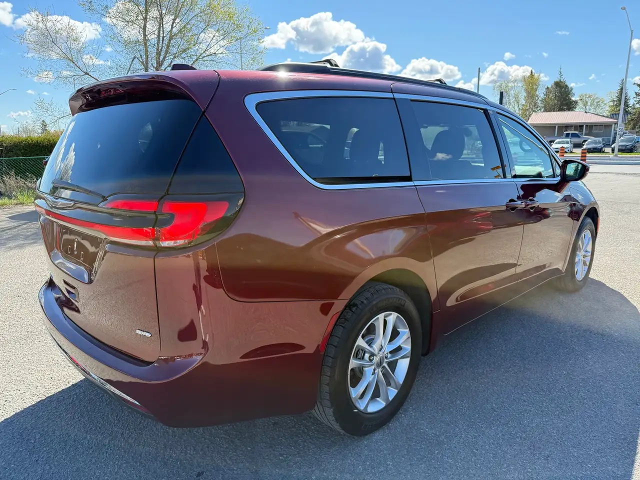 Chrysler Pacifica снимка Chrysler Pacifica