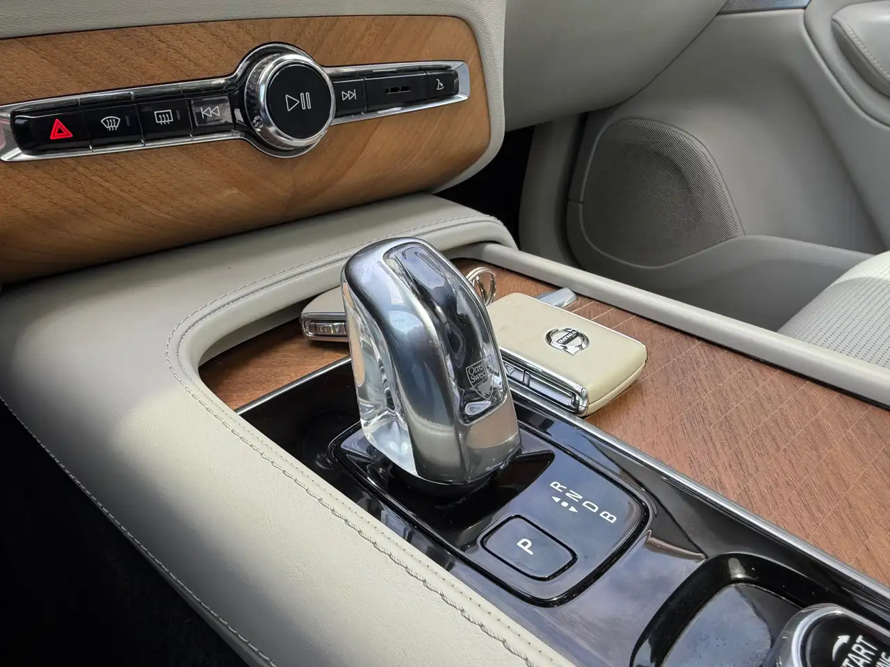 Volvo XC90 снимка Volvo XC90