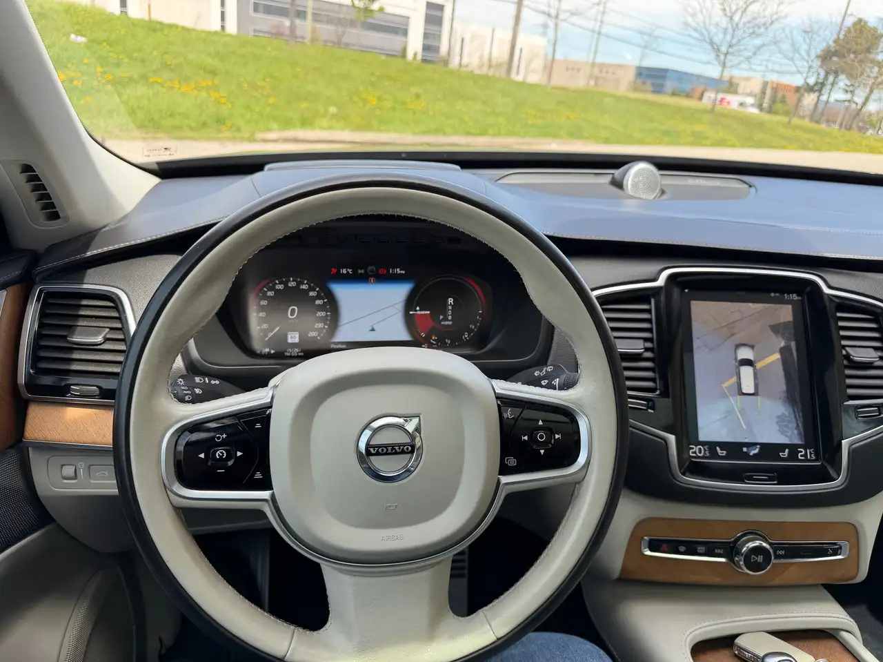 Volvo XC90 снимка Volvo XC90