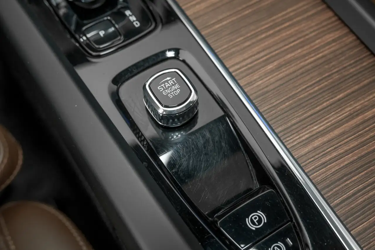 Volvo XC60 photo Volvo XC60