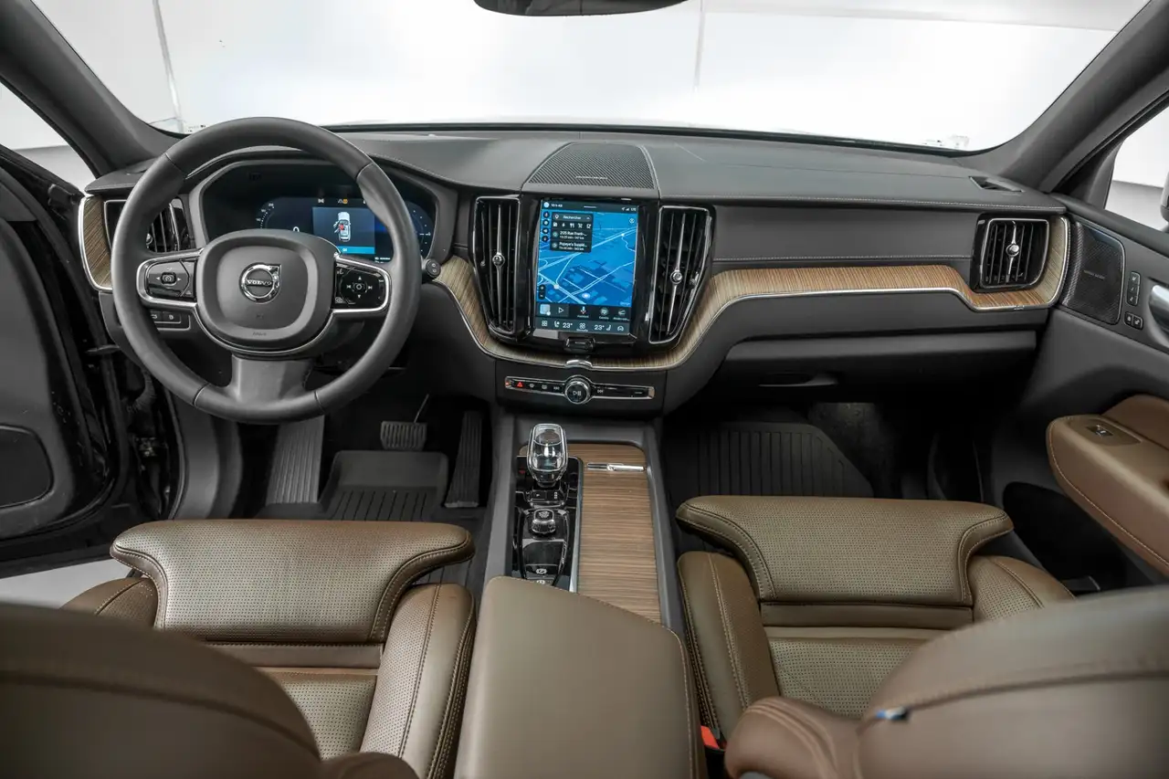 Volvo XC60 photo Volvo XC60