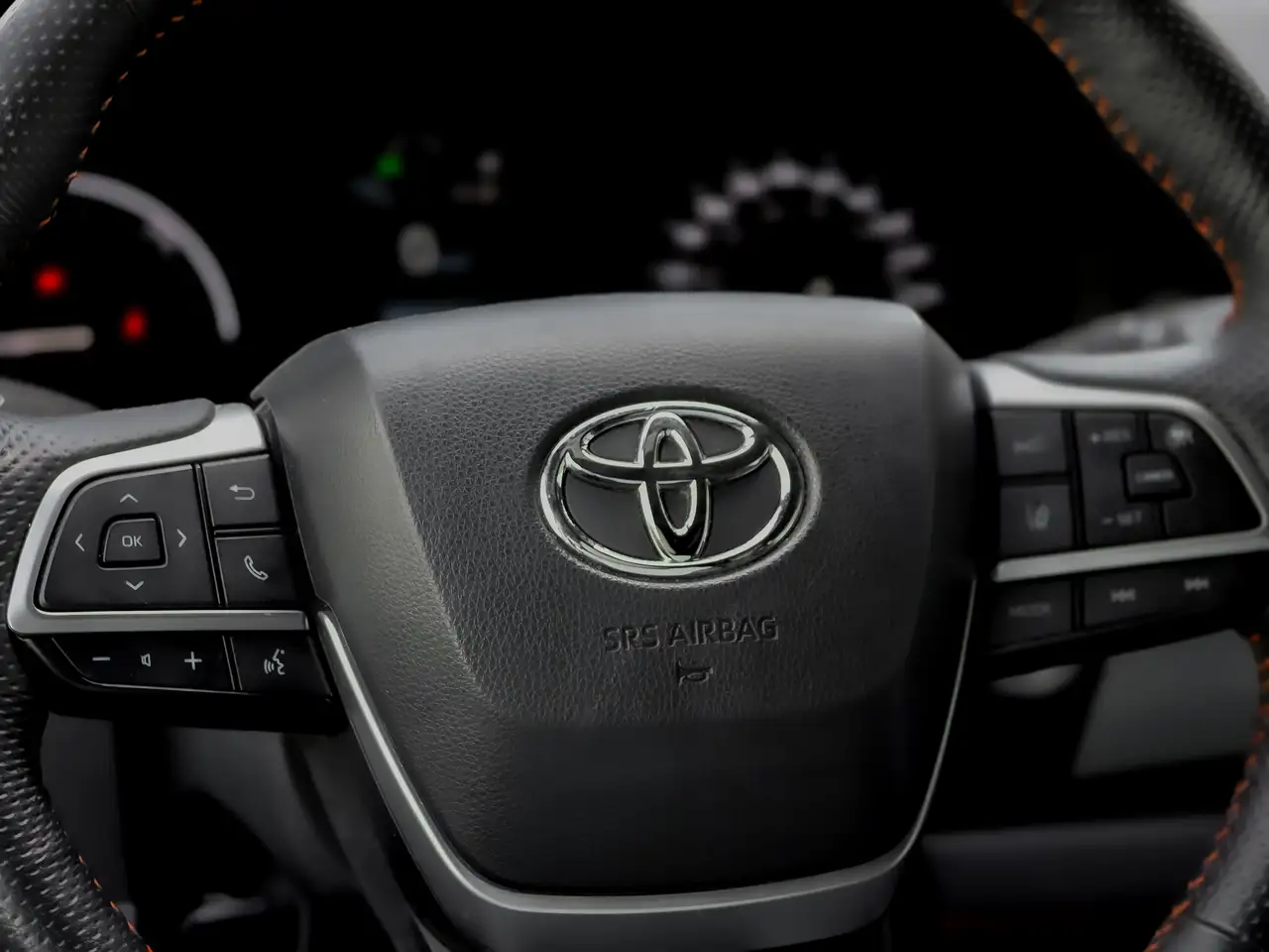 Toyota Sienna снимка Toyota Sienna