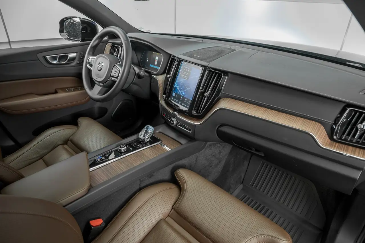 Volvo XC60 photo Volvo XC60