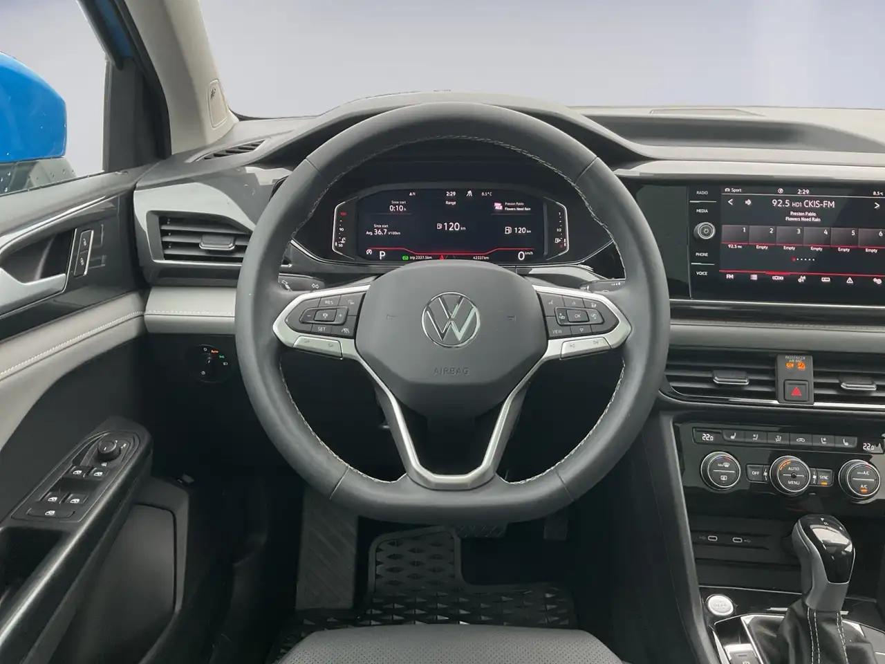Volkswagen Taos снимка Volkswagen Taos