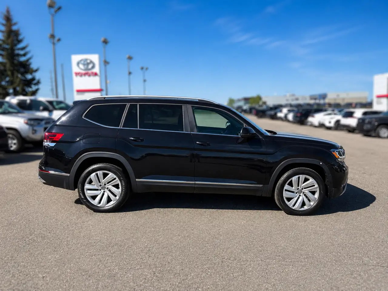 Volkswagen Atlas снимка Volkswagen Atlas