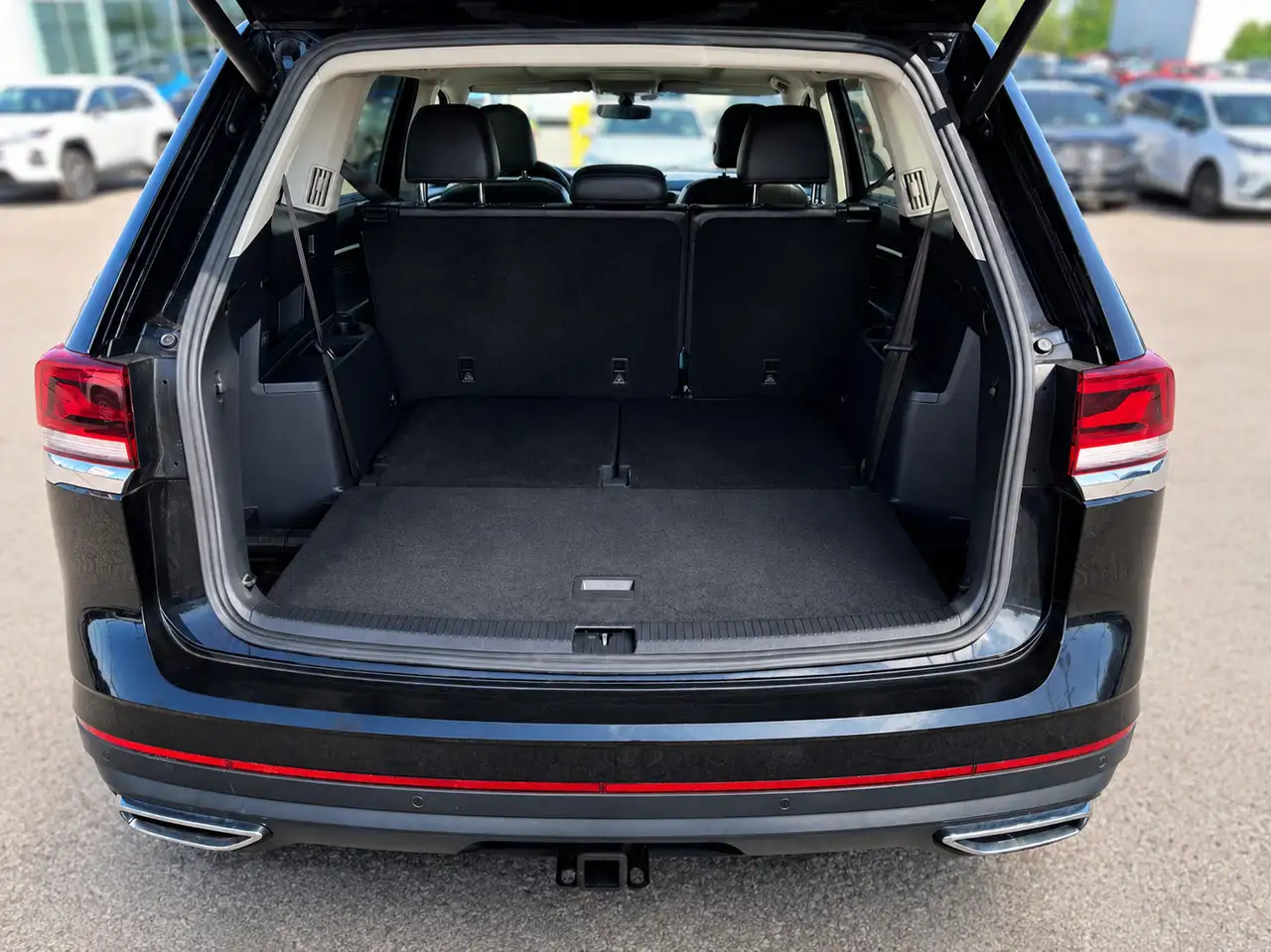 Volkswagen Atlas снимка Volkswagen Atlas