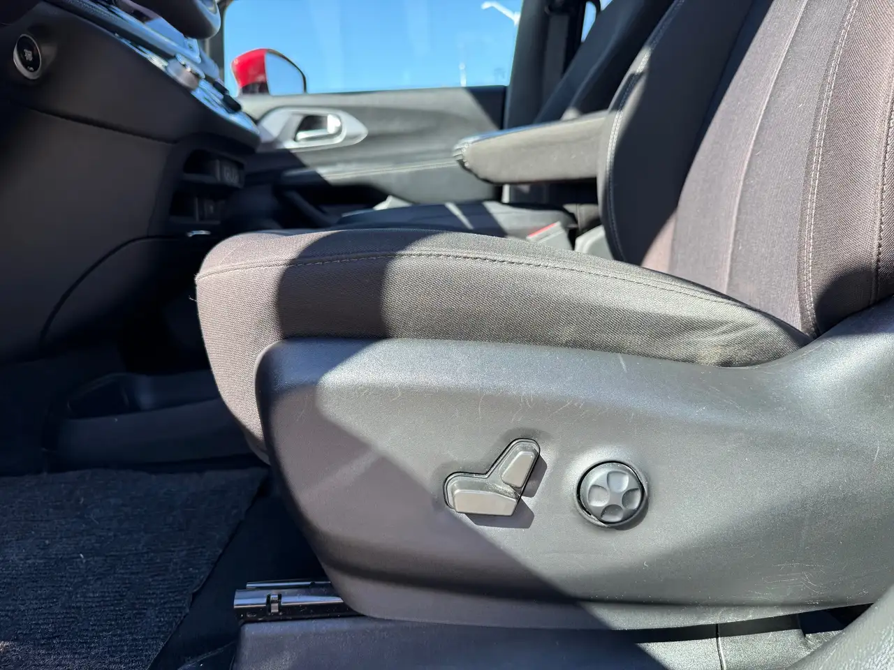 Chrysler Pacifica снимка Chrysler Pacifica