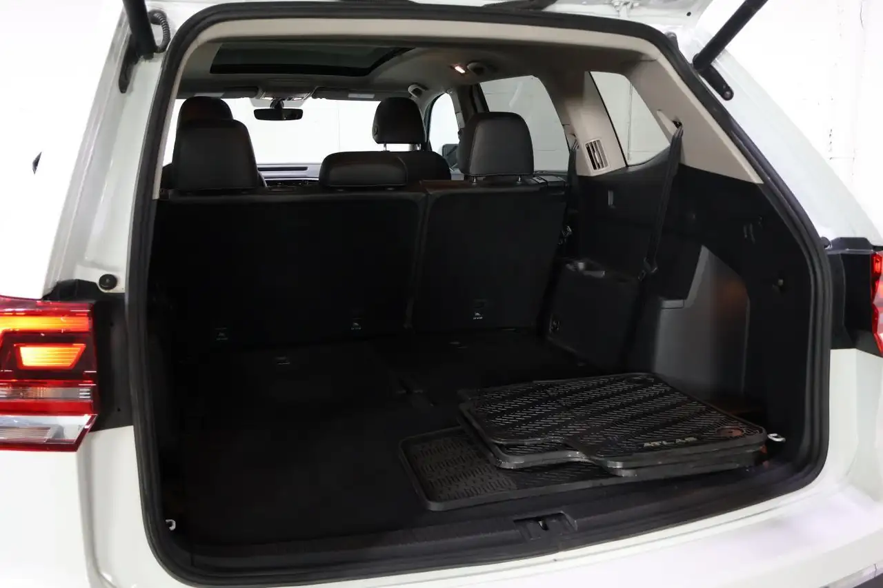 Volkswagen Atlas снимка Volkswagen Atlas