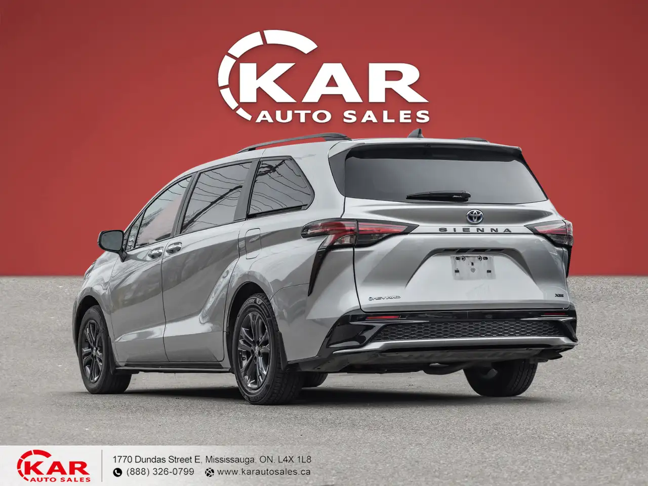 Toyota Sienna снимка Toyota Sienna
