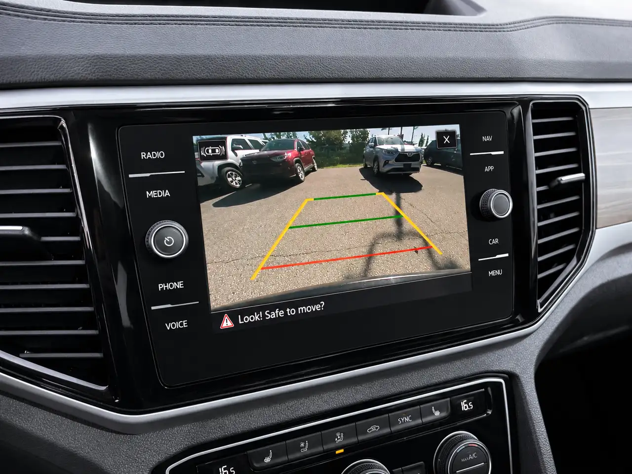 Volkswagen Atlas снимка Volkswagen Atlas