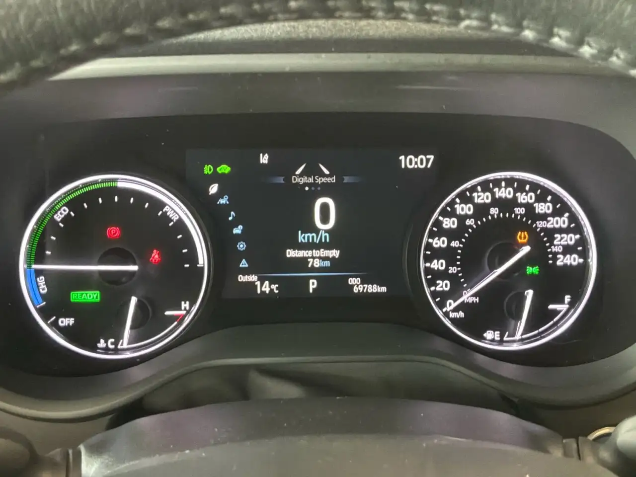 Toyota Sienna снимка Toyota Sienna