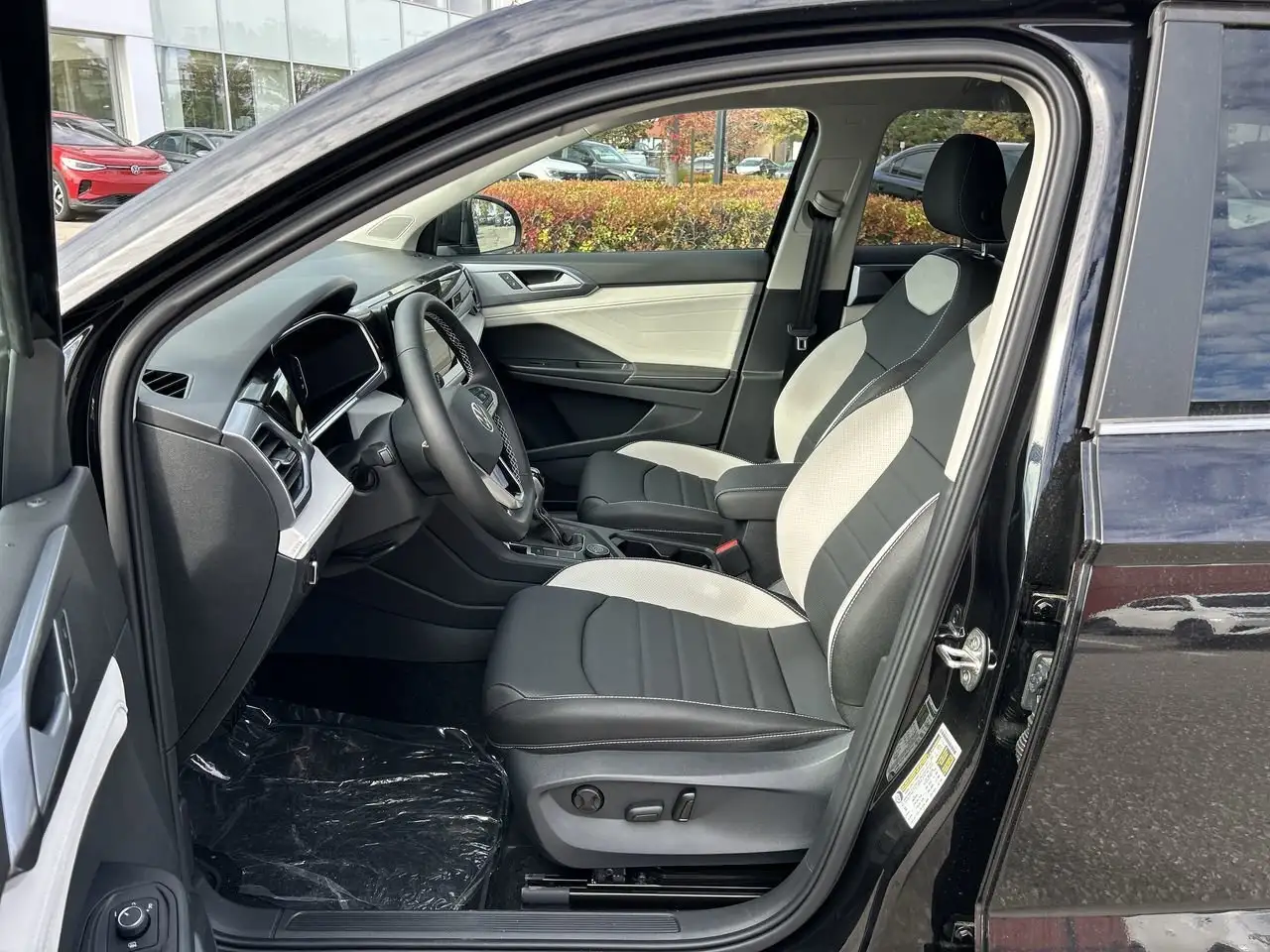 Volkswagen Taos снимка Volkswagen Taos
