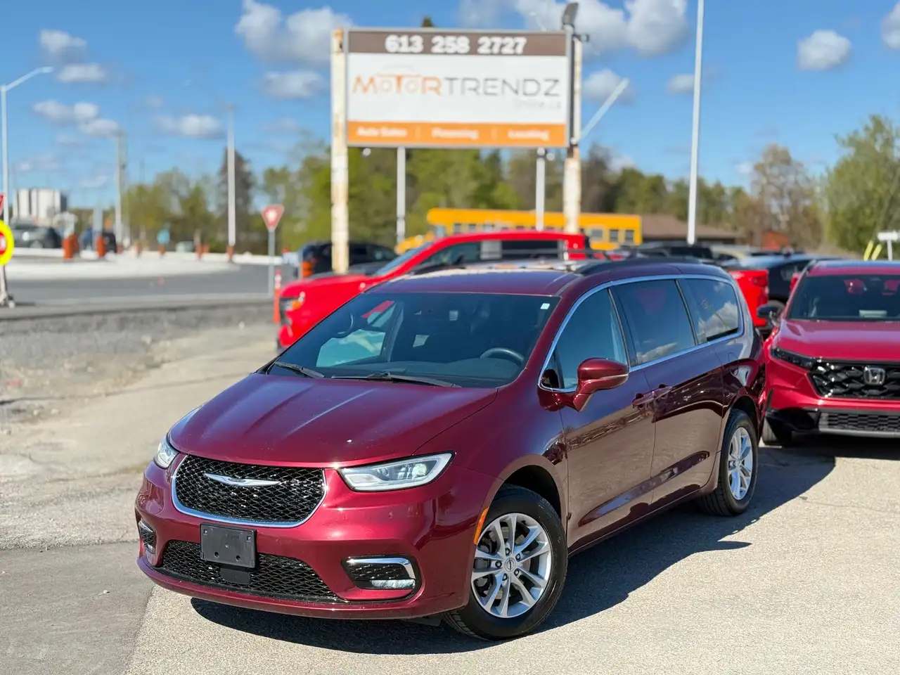 Chrysler Pacifica снимка Chrysler Pacifica