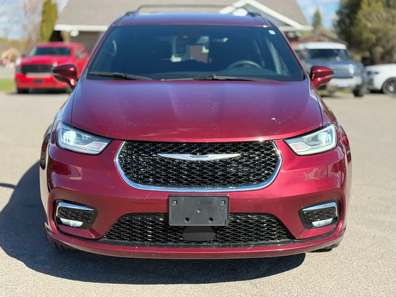 Chrysler Pacifica снимка Chrysler Pacifica