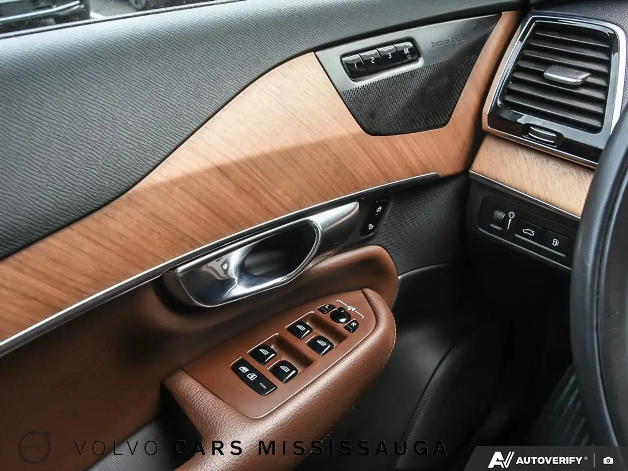 Volvo XC90 снимка Volvo XC90