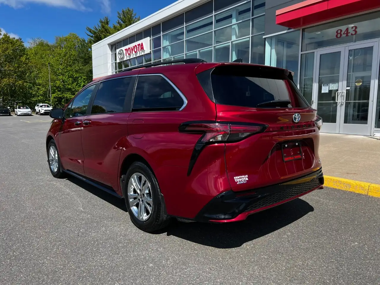 Toyota Sienna снимка Toyota Sienna