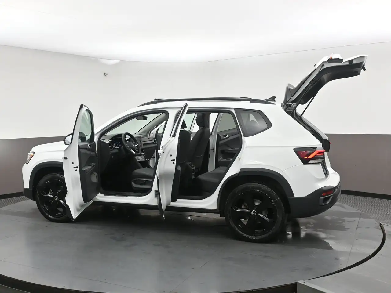 Volkswagen Taos снимка Volkswagen Taos