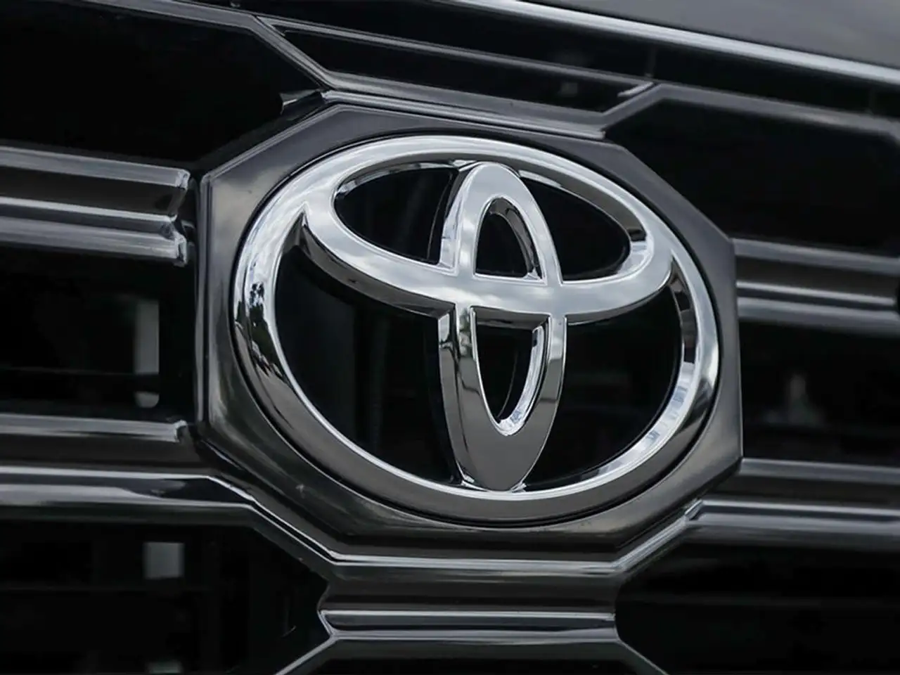 Toyota Sequoia снимка Toyota Sequoia