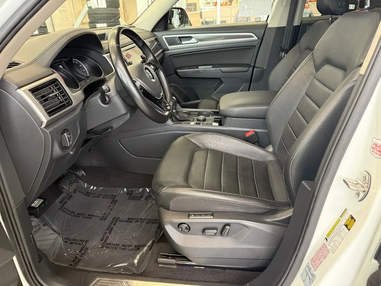 Volkswagen Atlas снимка Volkswagen Atlas