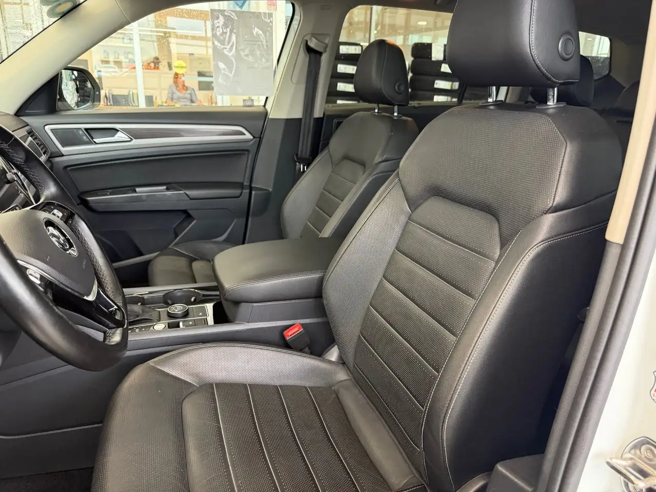 Volkswagen Atlas снимка Volkswagen Atlas