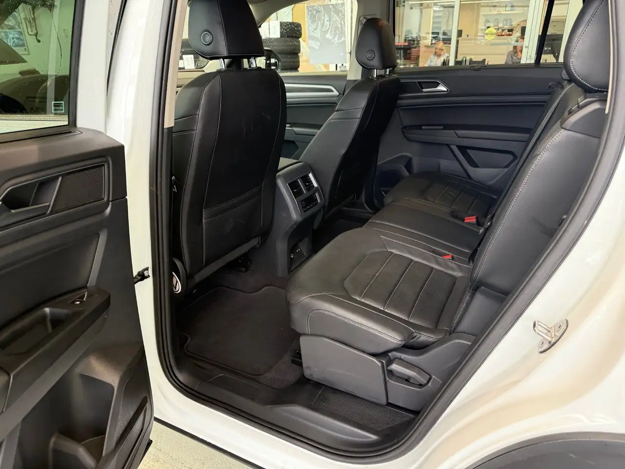 Volkswagen Atlas снимка Volkswagen Atlas