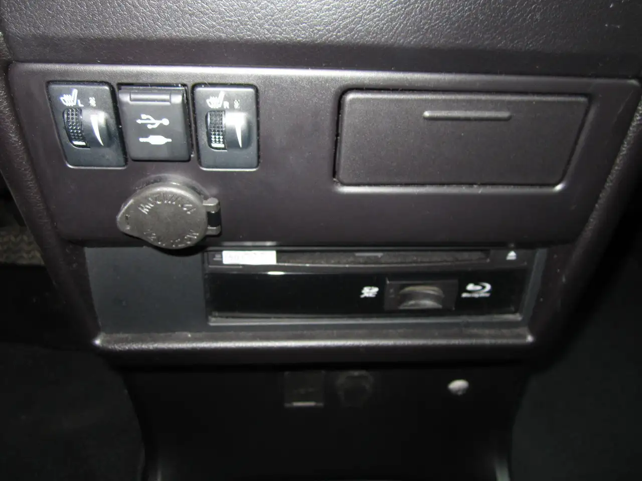 Toyota Sienna снимка Toyota Sienna